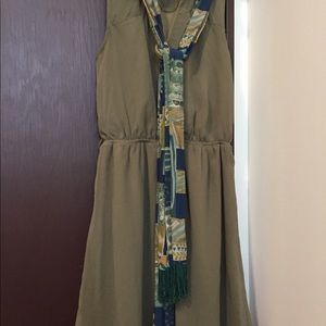 Dress mini with scarf